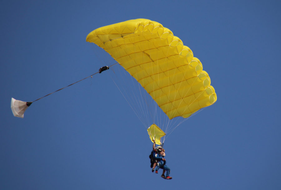 Newly licensed skydiver tips: Learn every little detail of your canopy